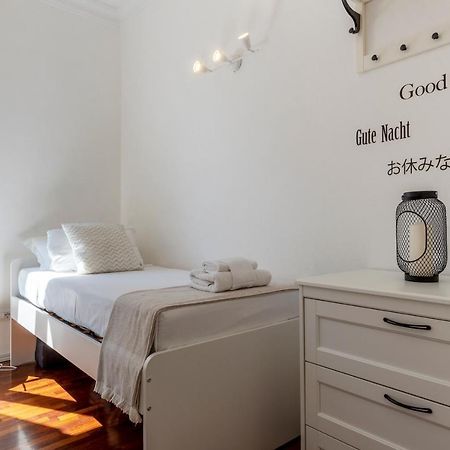 Fontana Di Trevi Design Apartment โรม ภายนอก รูปภาพ