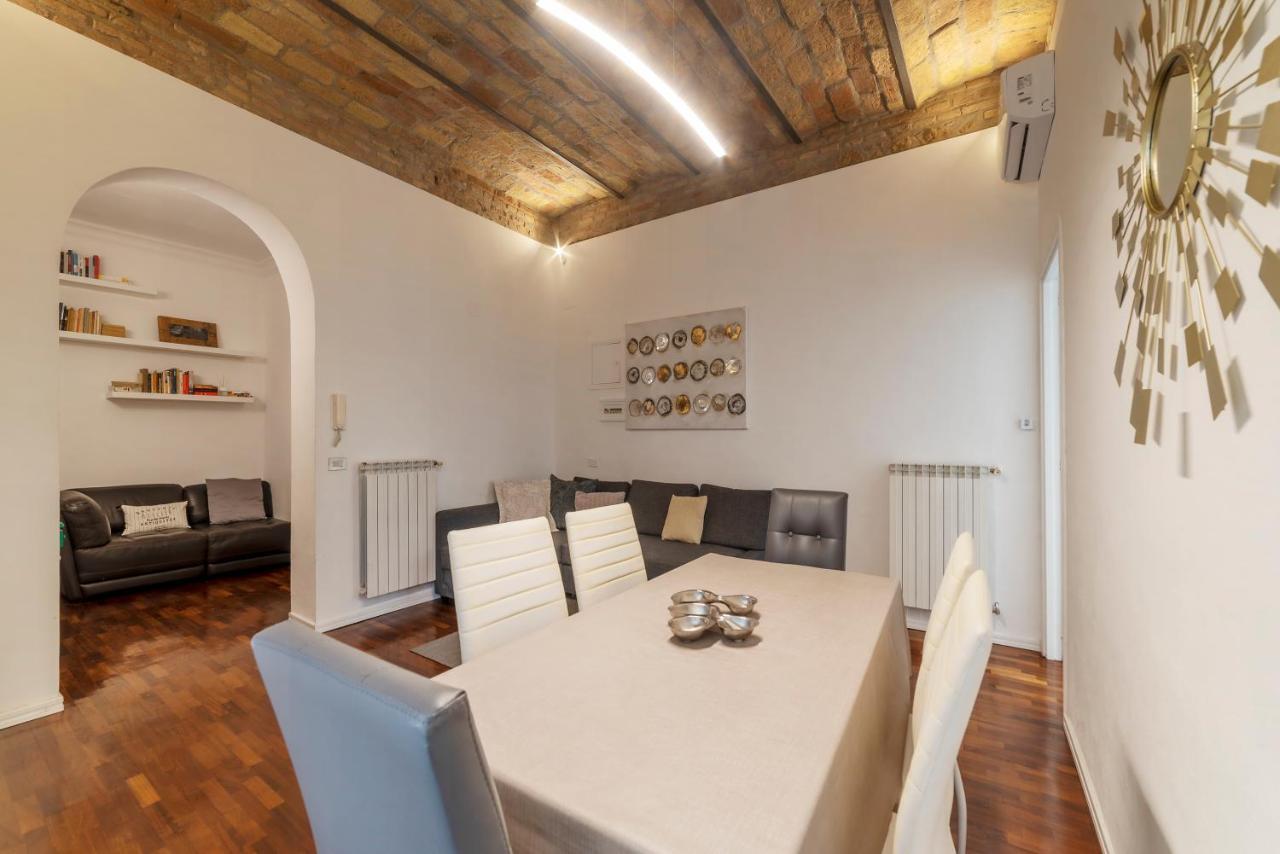 Fontana Di Trevi Design Apartment โรม ภายนอก รูปภาพ
