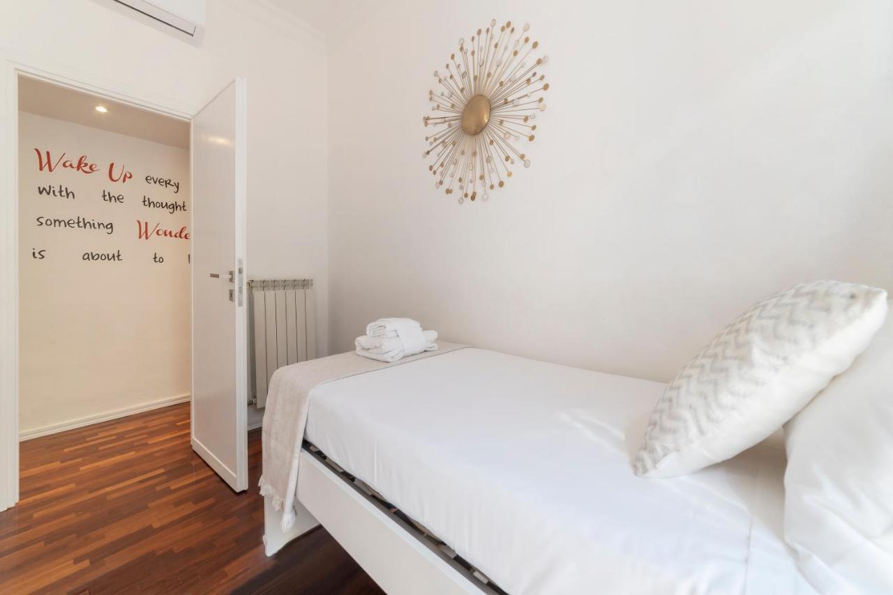 Fontana Di Trevi Design Apartment โรม ภายนอก รูปภาพ