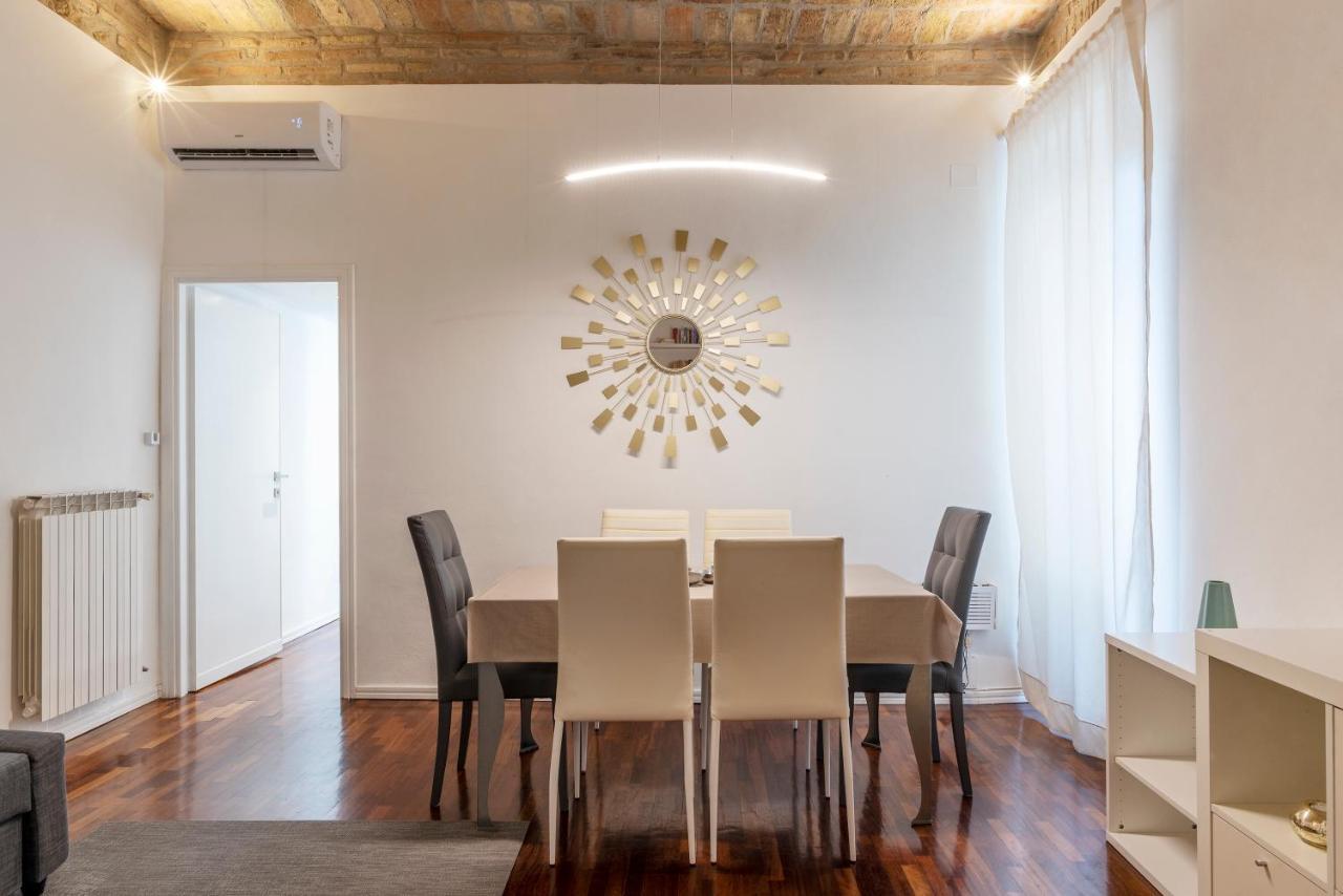 Fontana Di Trevi Design Apartment โรม ภายนอก รูปภาพ
