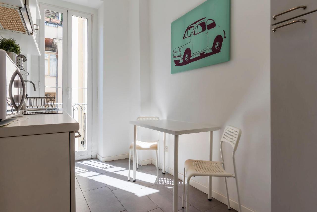 Fontana Di Trevi Design Apartment โรม ภายนอก รูปภาพ